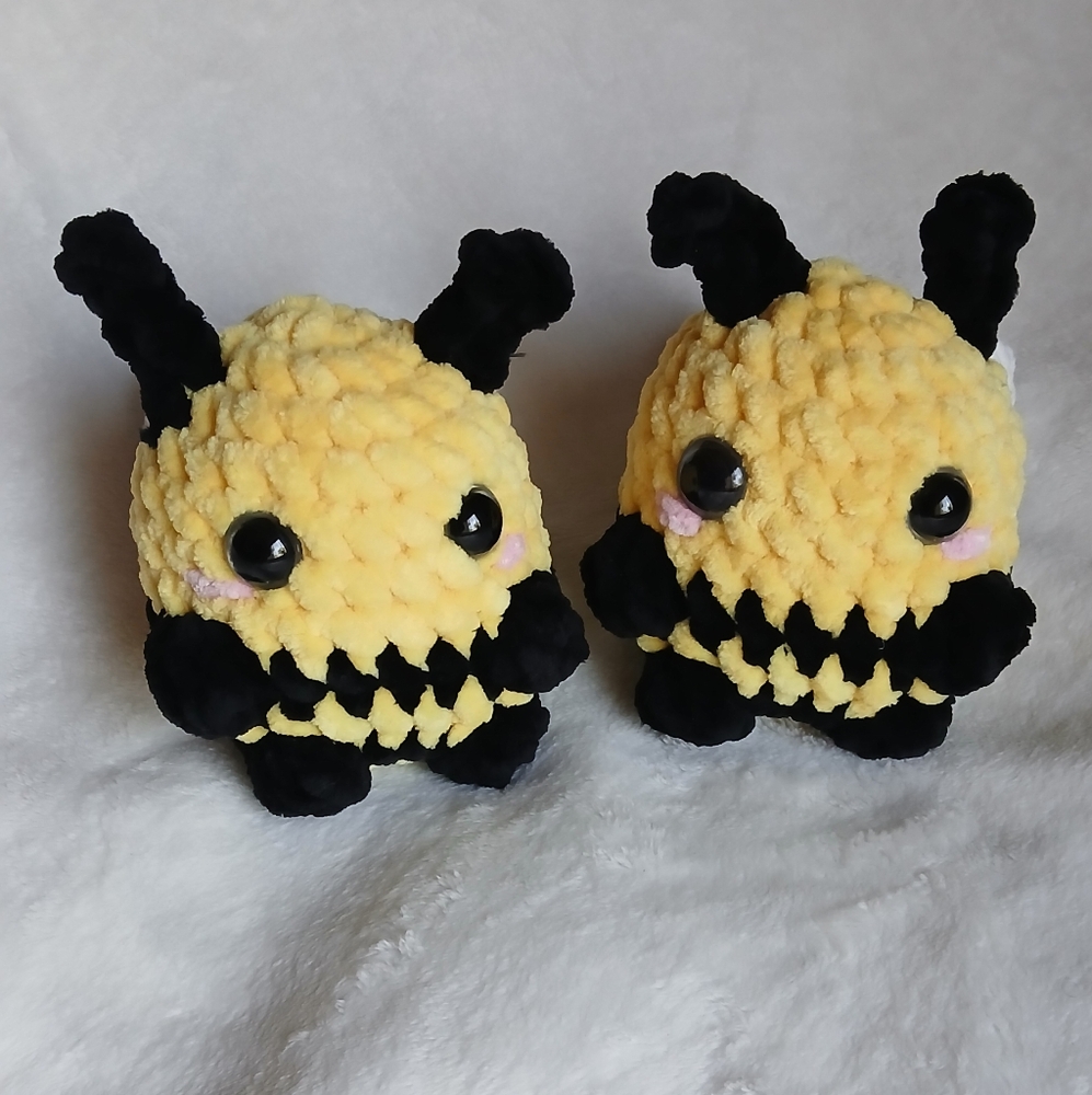 Sitting Bee Amigurumi Plush